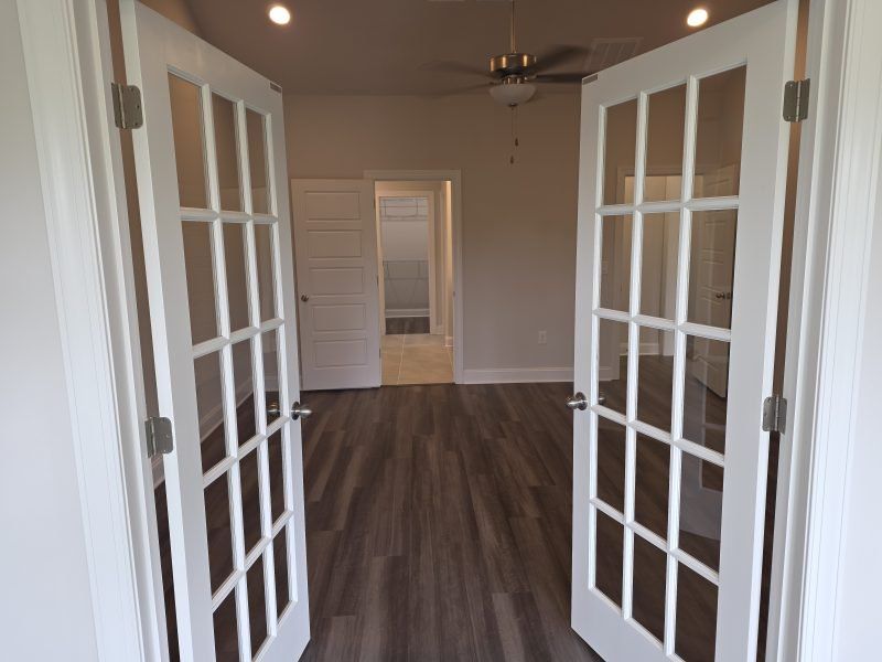 Spacious, unfurnished interior of a new home in Northborough, Colfax (Image 25).