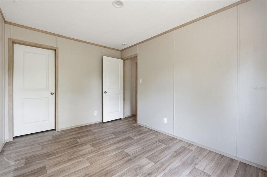 Spacious, unfurnished interior of a new home in , Williston (Image 14).