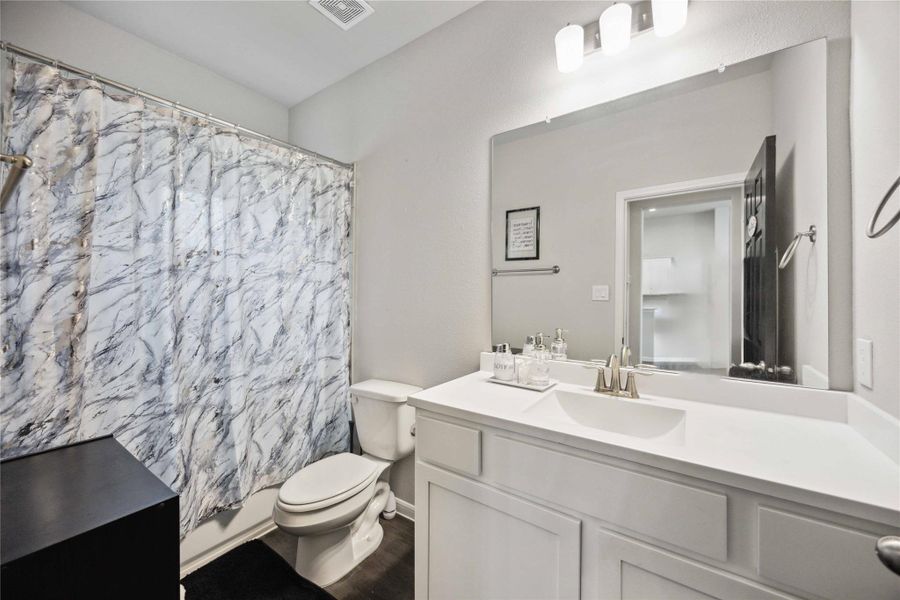 Furnished interior view inside a new home in Sierra Vista West, Rosharon (Image 11).