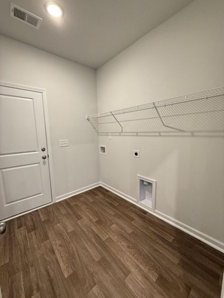 Spacious, unfurnished interior of a new home in , Orangeburg (Image 11).