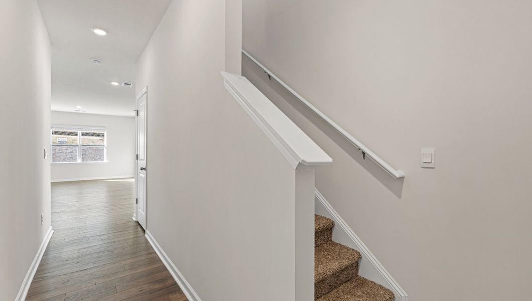 Spacious, unfurnished interior of a new home in Tanglewood Townes, Greenville (Image 13).