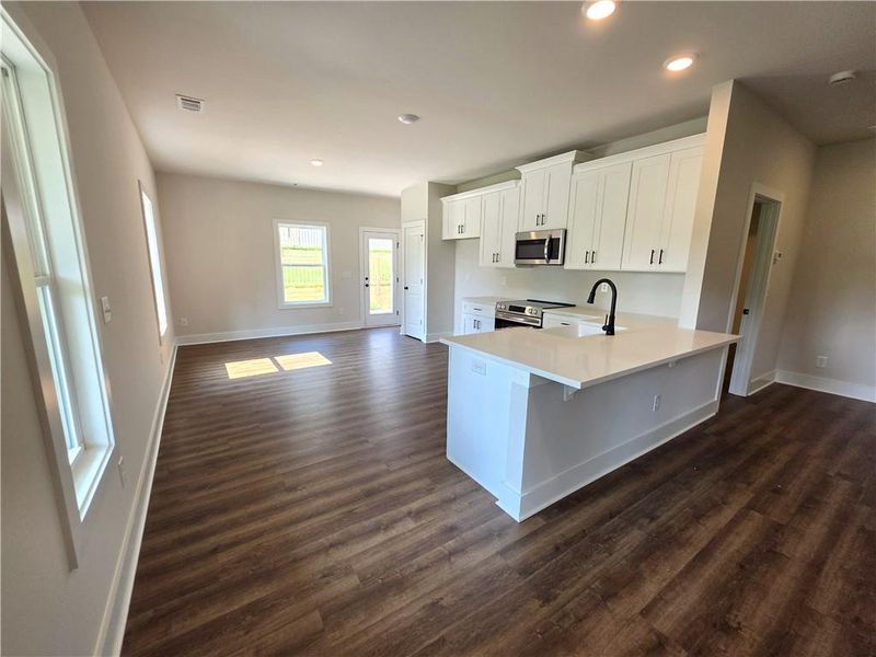 Furnished interior view inside a new home in , Dallas (Image 6).