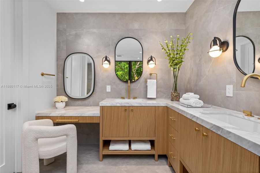 Furnished interior view inside a new home in , Miami (Image 59).