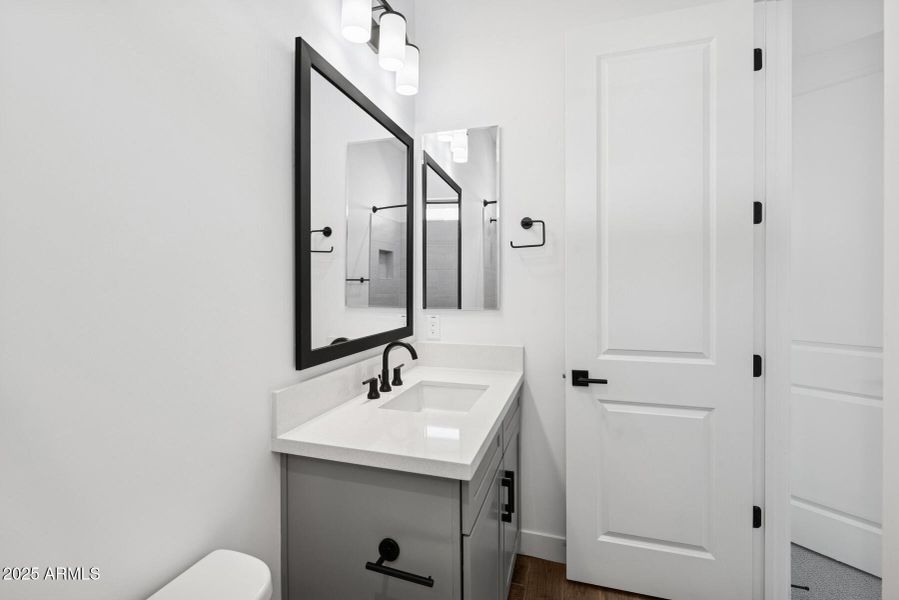 Homesite402-016 Homesite402-016