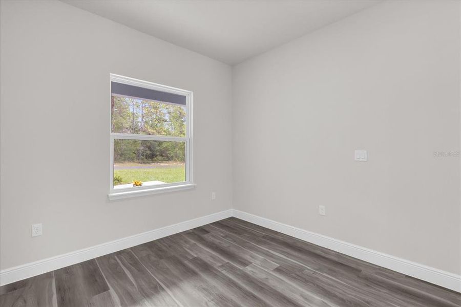 Spacious, unfurnished interior of a new home in , Ocala (Image 21).