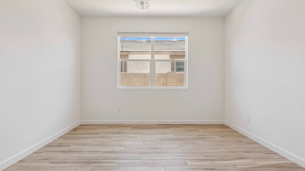 Spacious, unfurnished interior of a new home in Aloravita, Peoria (Image 13). Spacious, unfurnished interior of a new home in Aloravita, Peoria (Image 13).