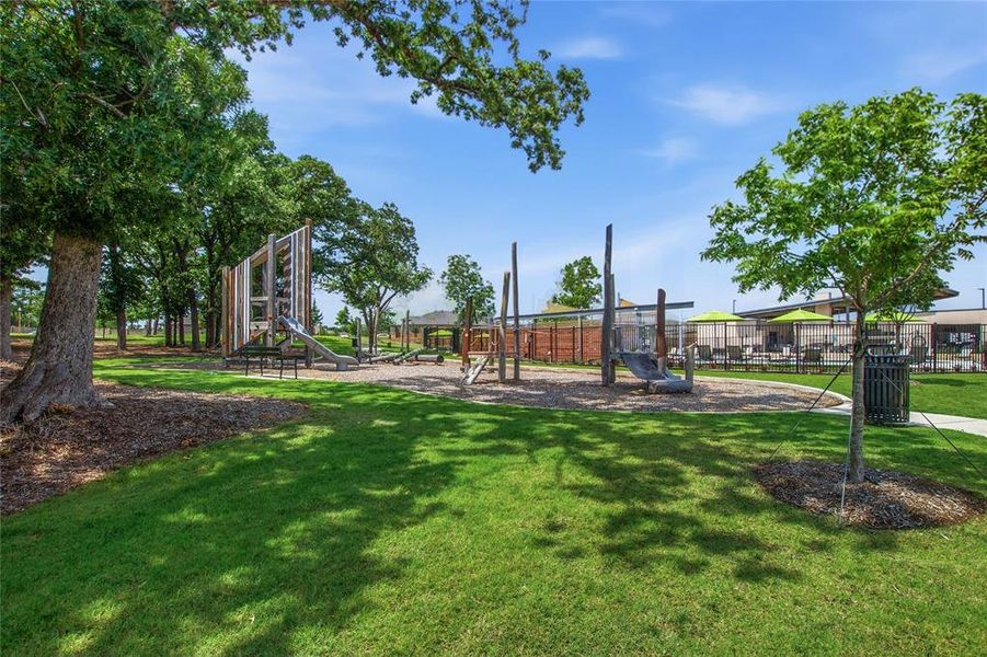 Community amenities in , Denton (Image 37).