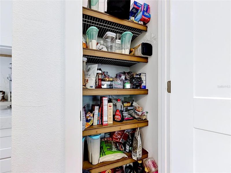 Close-up of interior finishes inside a home in , Dunnellon (Image 20).
