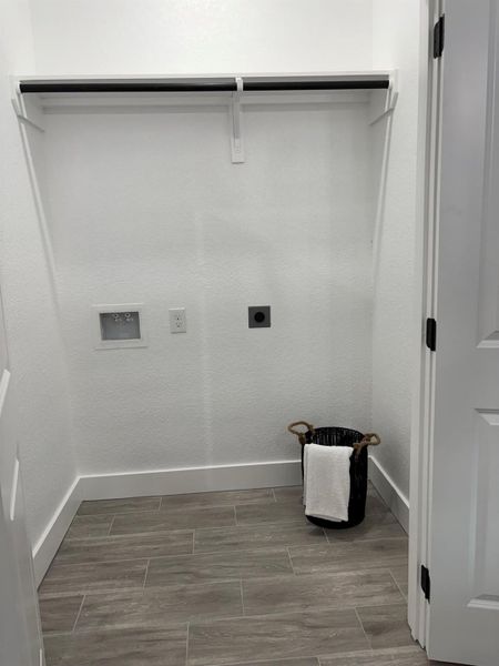 Spacious, unfurnished interior of a new home in , Willis (Image 22).