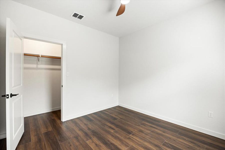 Spacious, unfurnished interior of a new home in , Granbury (Image 26). Spacious, unfurnished interior of a new home in , Granbury (Image 26).