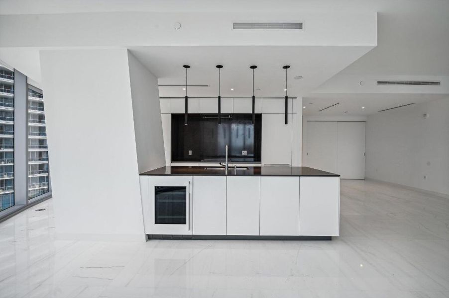 Biscayne Blvd Way 1907-005