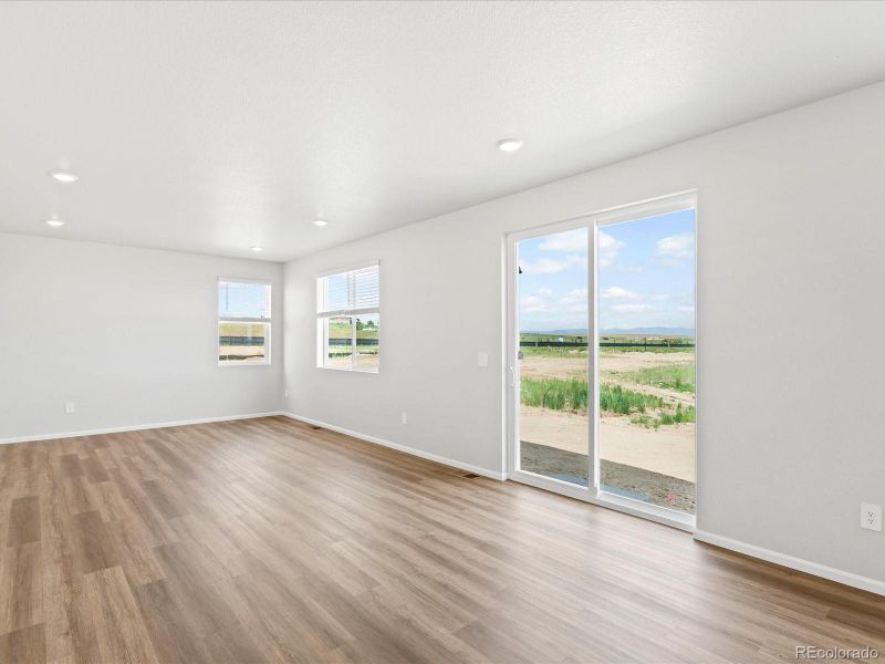 Spacious, unfurnished interior of a new home in Westgate, Greeley (Image 19).