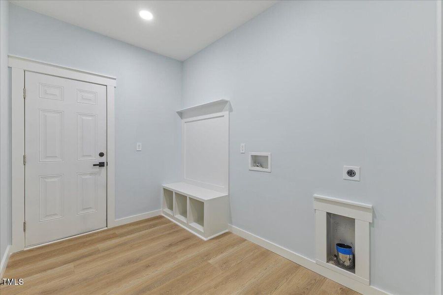 47-123-125 Ottawa Dr