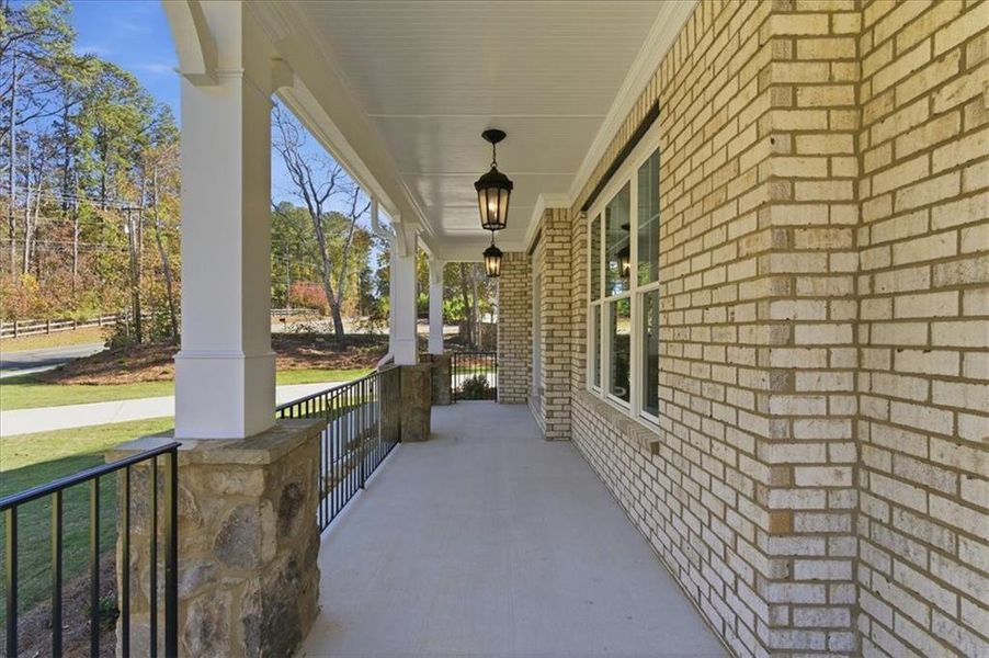 Exterior details and patio area of a home in Ford Landing, Acworth (Image 34).