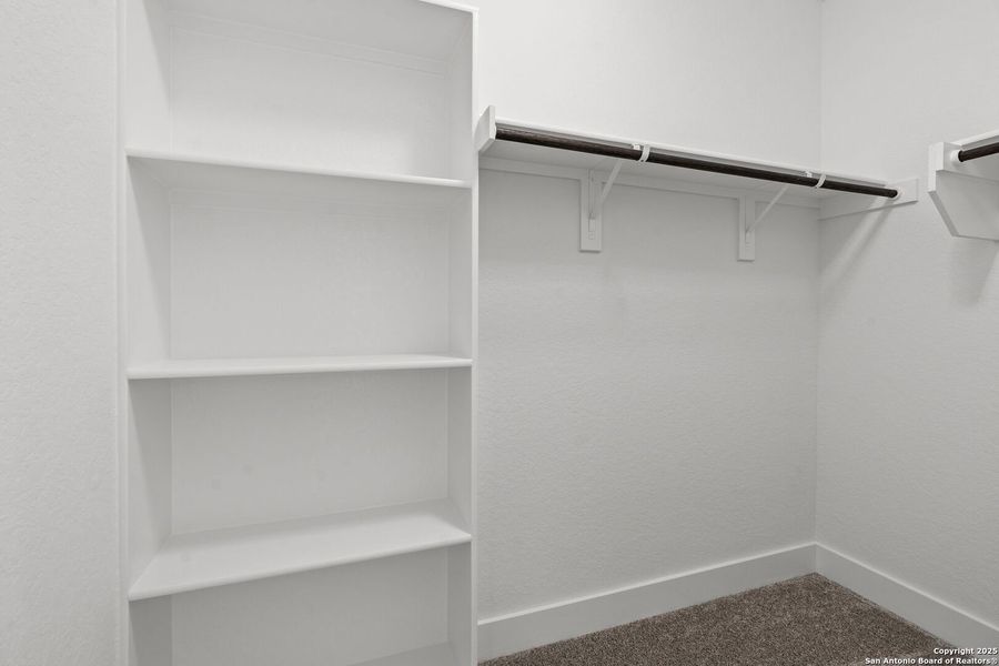 Spacious, unfurnished interior of a new home in Bison Ridge, San Antonio (Image 17).