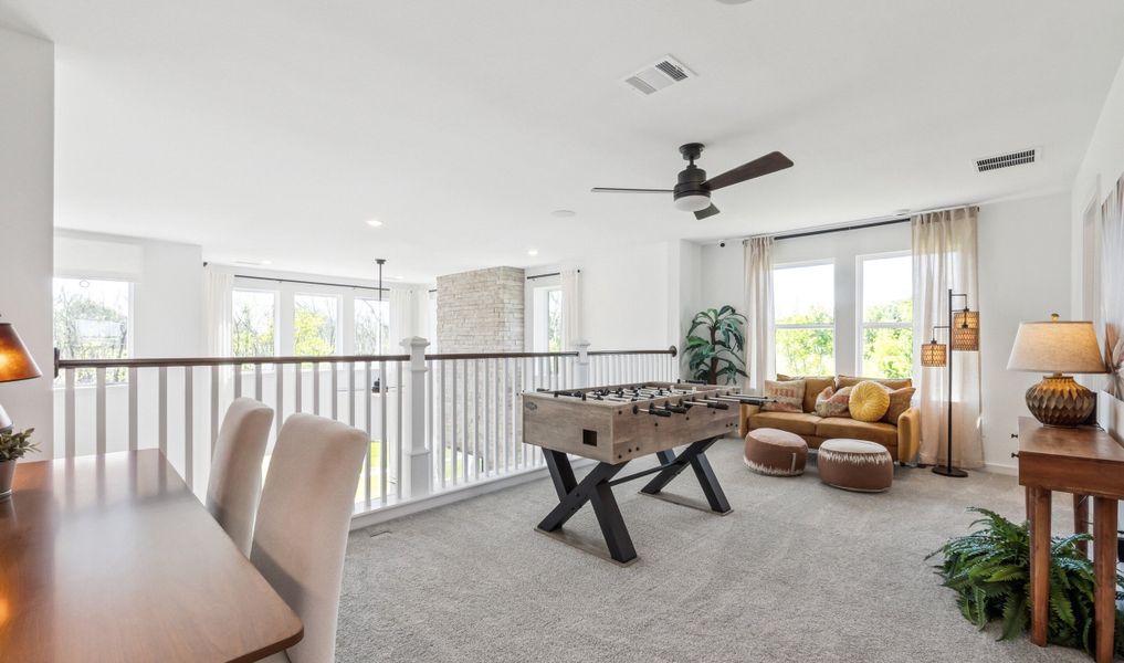 Loft with plush carpeting Loft with plush carpeting