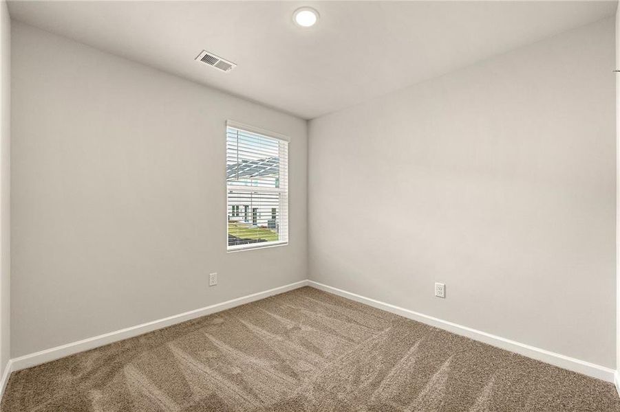 Spacious, unfurnished interior of a new home in The Grove At Mundy Mill, Gainesville (Image 18). Spacious, unfurnished interior of a new home in The Grove At Mundy Mill, Gainesville (Image 18).