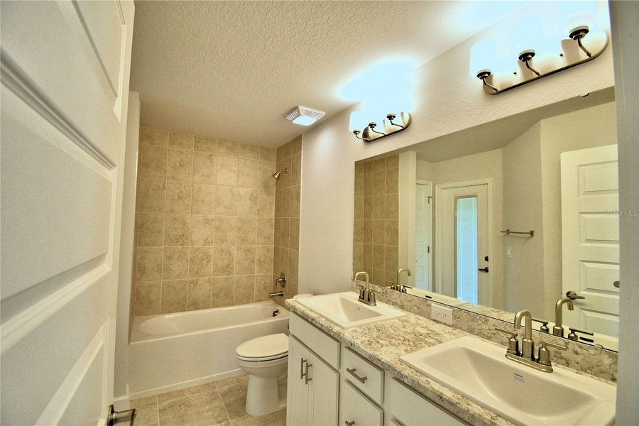 Furnished interior view inside a new home in Cadence Crossing, Auburndale (Image 11). Furnished interior view inside a new home in Cadence Crossing, Auburndale (Image 11).