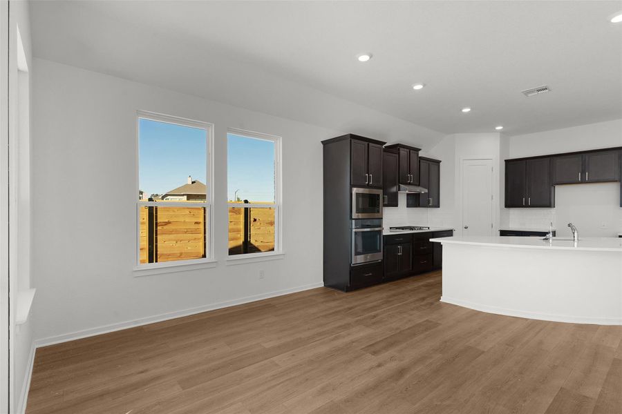 REPRESENTATIVE OF FLOOR PLAN ONLY REPRESENTATIVE OF FLOOR PLAN ONLY