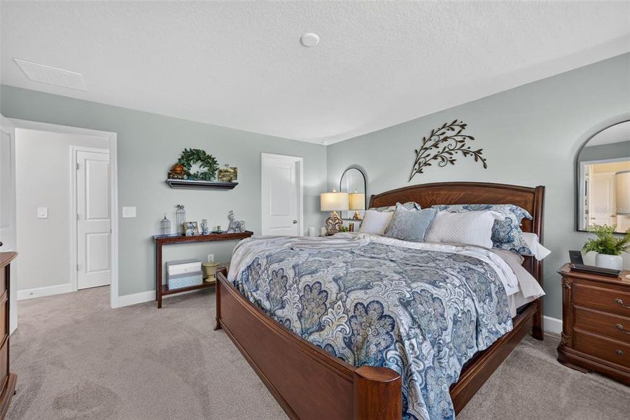 Furnished interior view inside a new home in , Lakewood Ranch (Image 35).