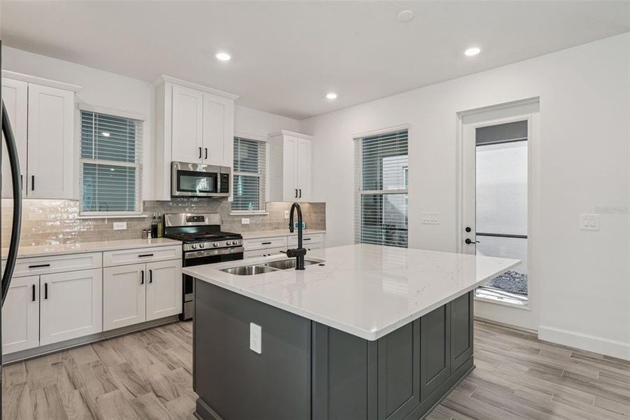 Furnished interior view inside a new home in , Winter Garden (Image 21).