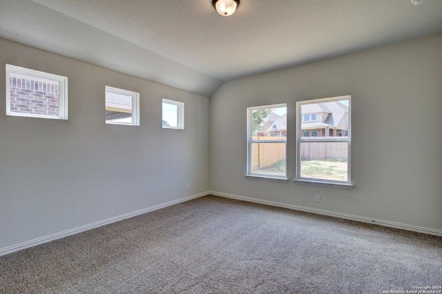 Spacious, unfurnished interior of a new home in , New Braunfels (Image 22).