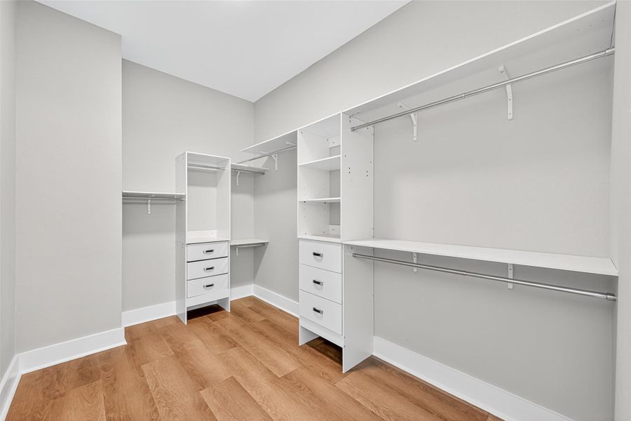 Spacious, unfurnished interior of a new home in , Cleveland (Image 34).