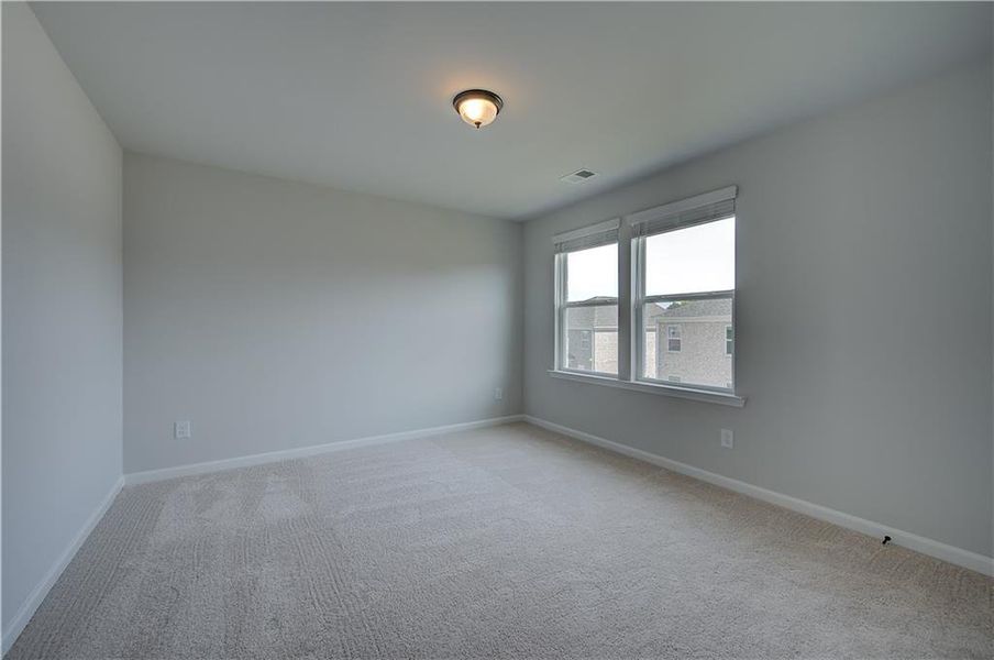 Spacious, unfurnished interior of a new home in Burchwood, Stockbridge (Image 25).