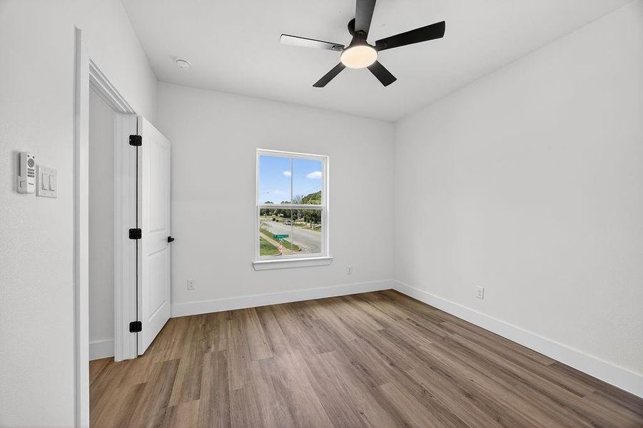 Spacious, unfurnished interior of a new home in , Fort Worth (Image 23).