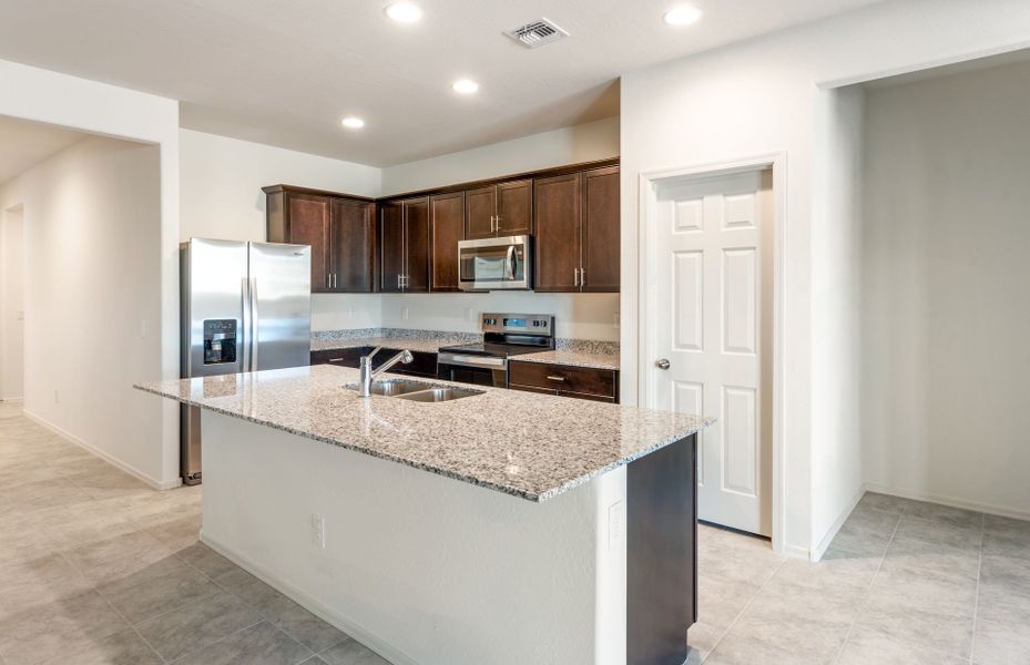 Furnished interior view inside a new home in El Rancho Santa Rosa, Maricopa (Image 6).