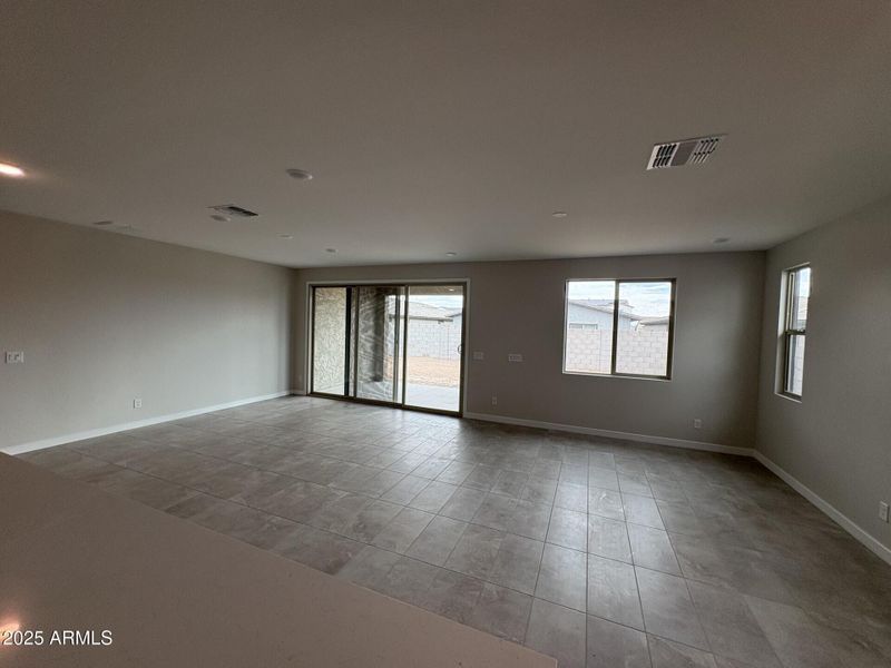 CP45 Lot 107 Dining CP45 Lot 107 Dining