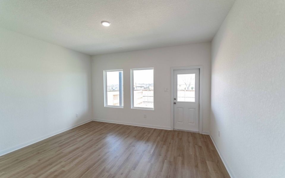 Spacious, unfurnished interior of a new home in Katzer Ranch, Converse (Image 21).