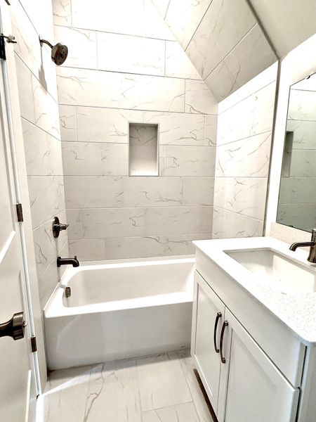 Furnished interior view inside a new home in Grants Court, Charleston (Image 5).