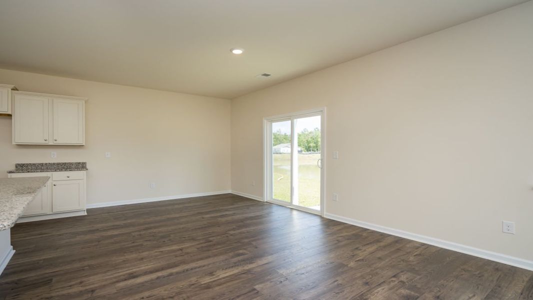 Spacious, unfurnished interior of a new home in The Pines at Blake Farm, Wilmington (Image 16).