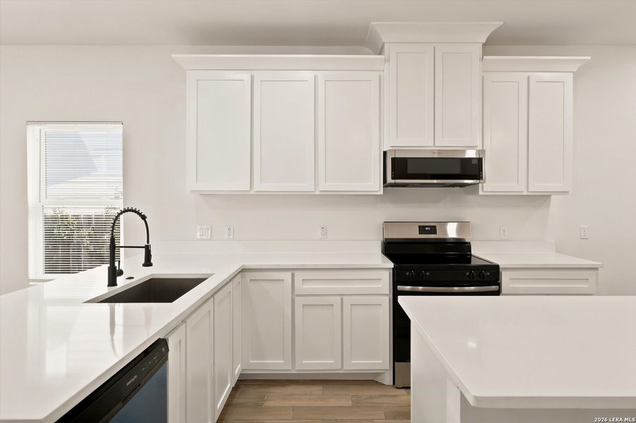 Image 10 of a home in .
