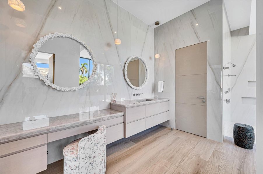 Furnished interior view inside a new home in , Fort Lauderdale (Image 59). Furnished interior view inside a new home in , Fort Lauderdale (Image 59).