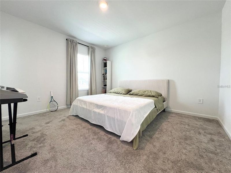 Furnished interior view inside a new home in , Clermont (Image 9).