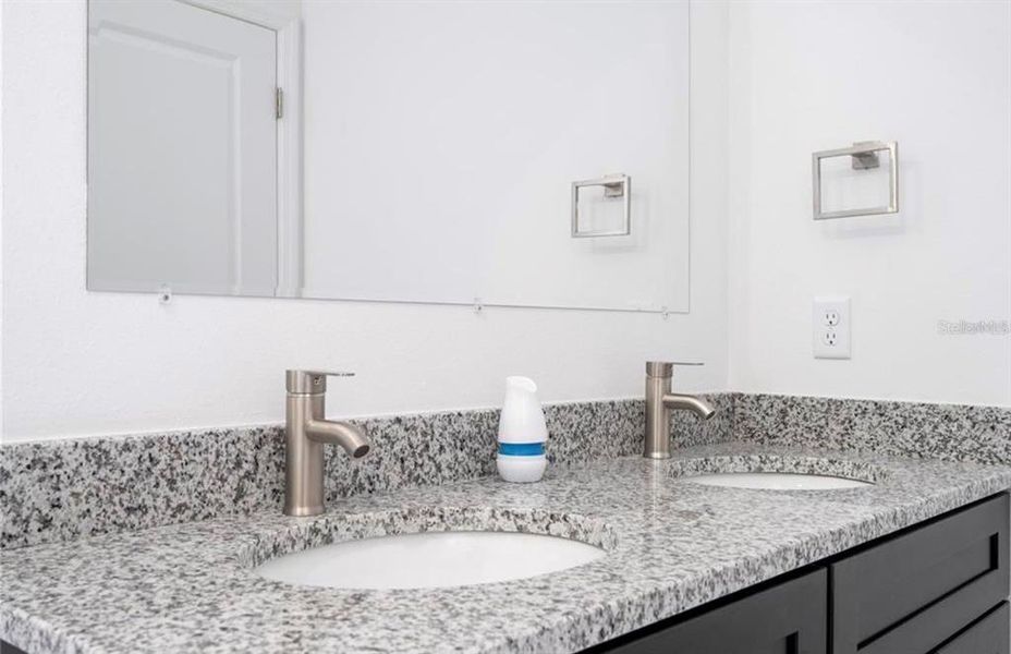 Close-up of interior finishes inside a home in , Citrus Springs (Image 23).