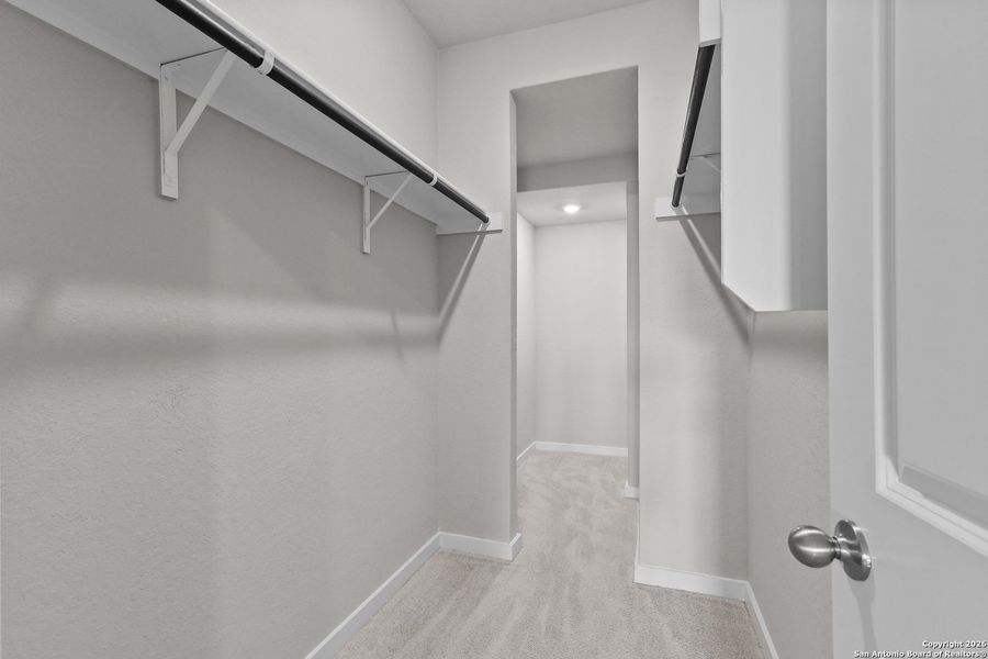 Spacious, unfurnished interior of a new home in Garden Grove, Schertz (Image 24).