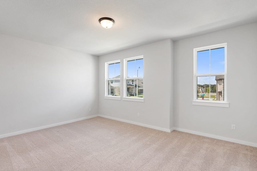 Spacious, unfurnished interior of a new home in Lariat, Liberty Hill (Image 45).