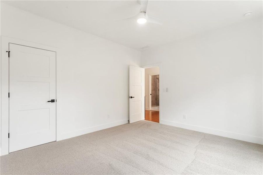 Spacious, unfurnished interior of a new home in , Snellville (Image 69). Spacious, unfurnished interior of a new home in , Snellville (Image 69).