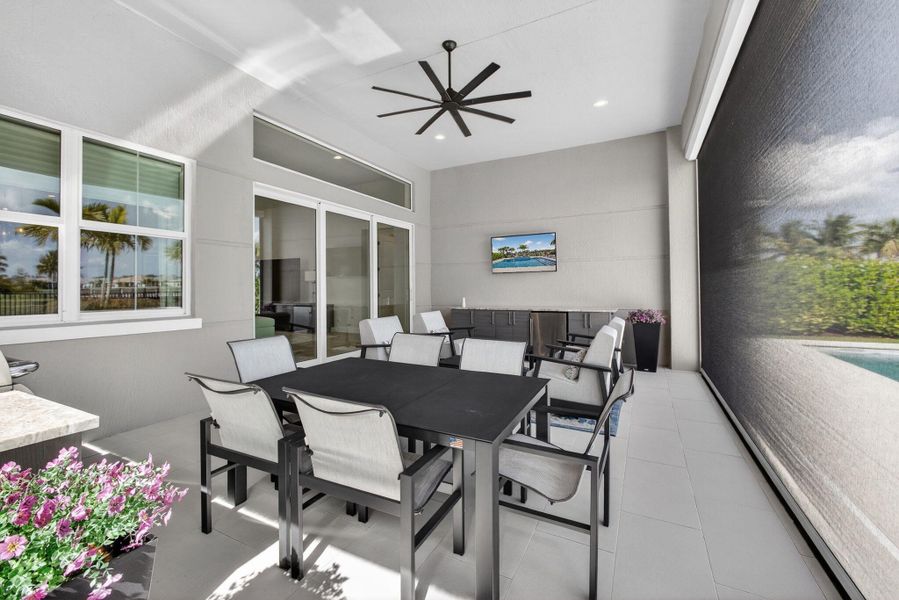 Patio 65-web-or-mls-5D1A6024