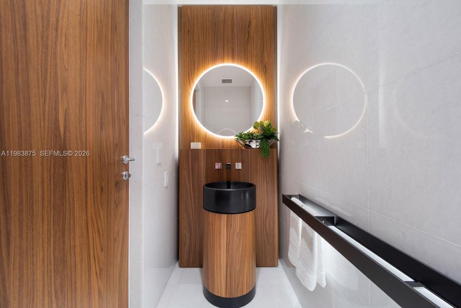 Image 44 of a home in .