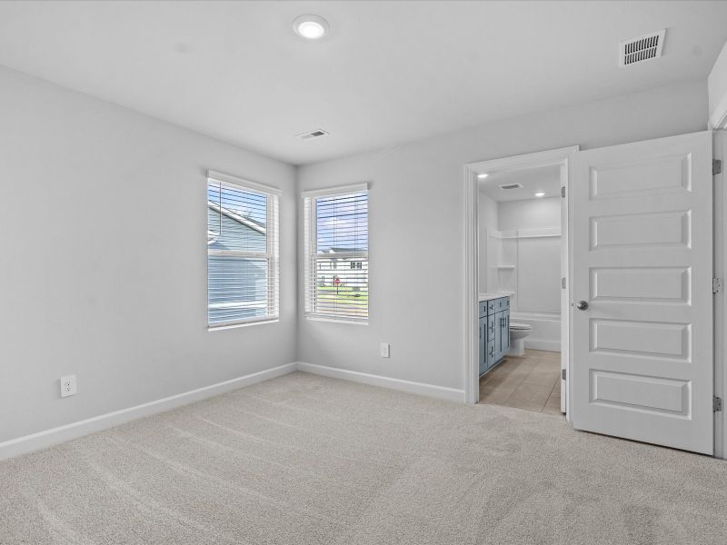 Spacious, unfurnished interior of a new home in Northbrook Village Townes, Taylors (Image 18).