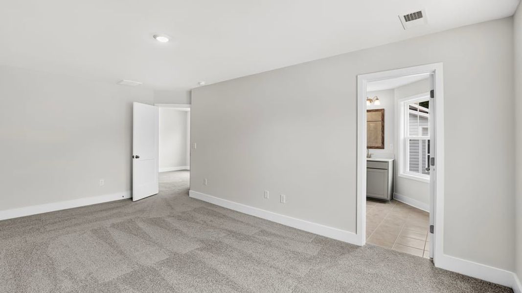 Spacious, unfurnished interior of a new home in Hidden Hills, Spartanburg (Image 33). Spacious, unfurnished interior of a new home in Hidden Hills, Spartanburg (Image 33).