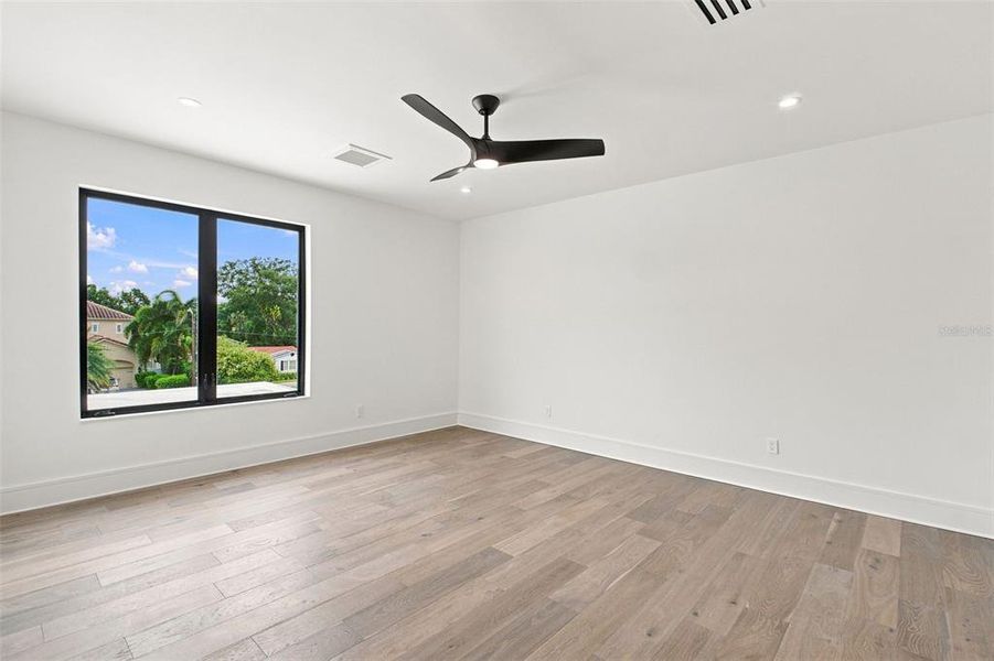 Spacious, unfurnished interior of a new home in , St. Petersburg (Image 23). Spacious, unfurnished interior of a new home in , St. Petersburg (Image 23).