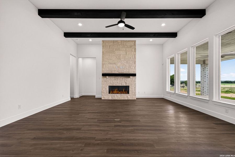 Spacious, unfurnished interior of a new home in , Castroville (Image 71).