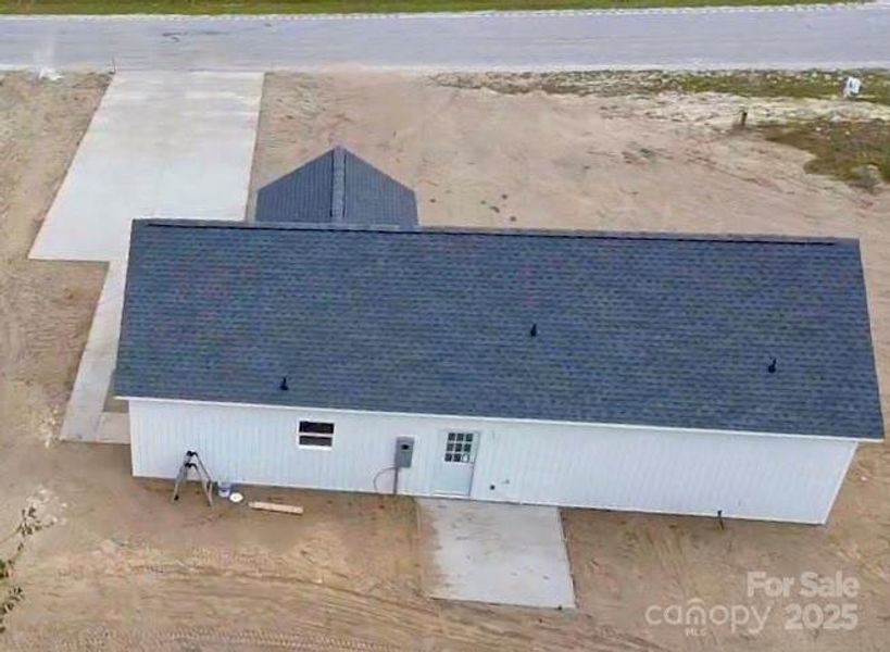 Image 27 of a home in .