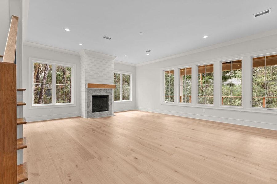 Spacious, unfurnished interior of a new home in , Seabrook Island (Image 46).