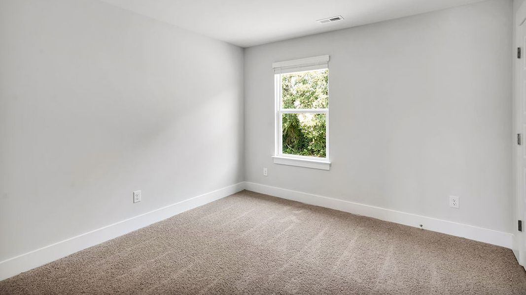 Spacious, unfurnished interior of a new home in Merchant Point, Jacksonville (Image 29).